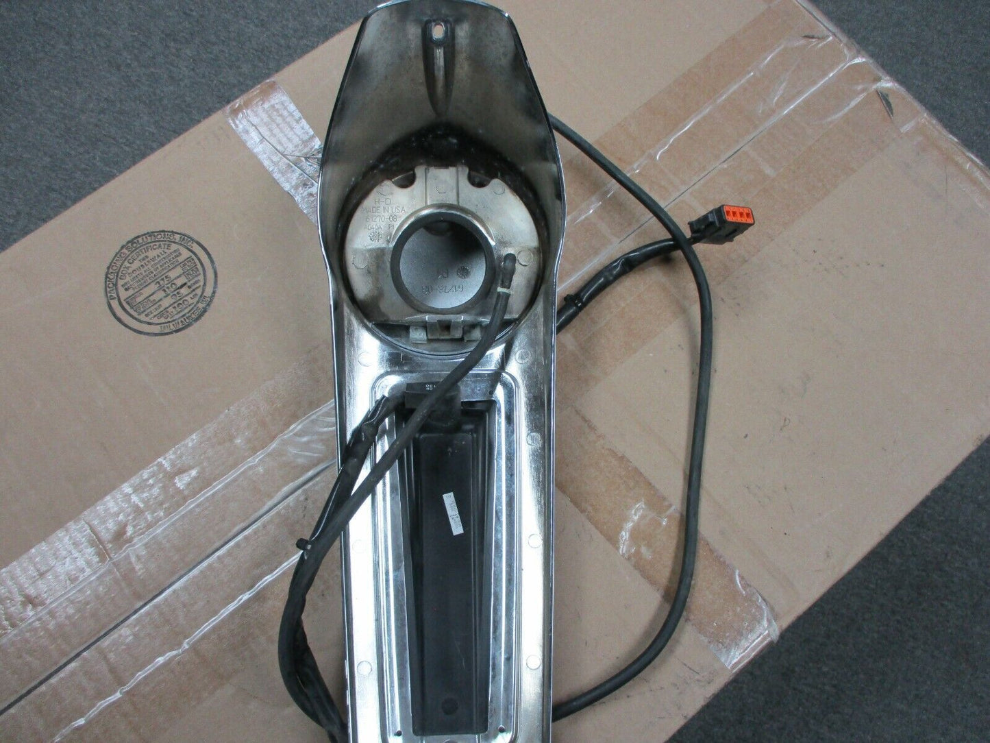 Harley Davidson OEM FLHTC FLHTK CB-POD ASY & CONSOLE 77136-08, 61270-08