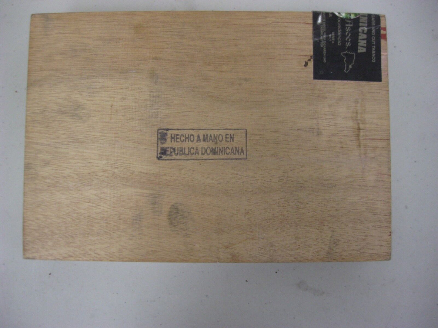 DOMINICAN REPUBLIC MACANUDO MONTEGO Y CIA ***EMPTY*** WOODEN CIGAR BOX