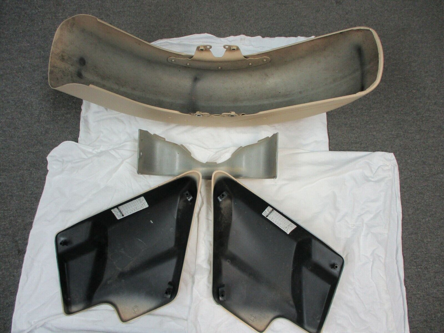 Harley Davidson OEM FLHX F/Fender Side Covers Skirt Sand Camo Denim 58900073DTR
