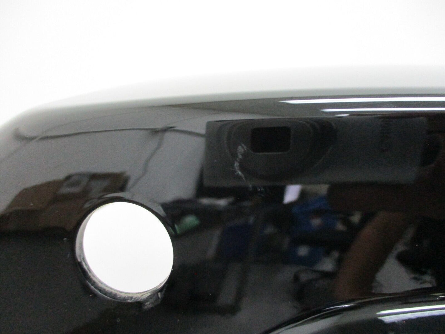 Harley Davidson OEM '14 - Later RH Vivid Black Saddlebag Lid 90200411
