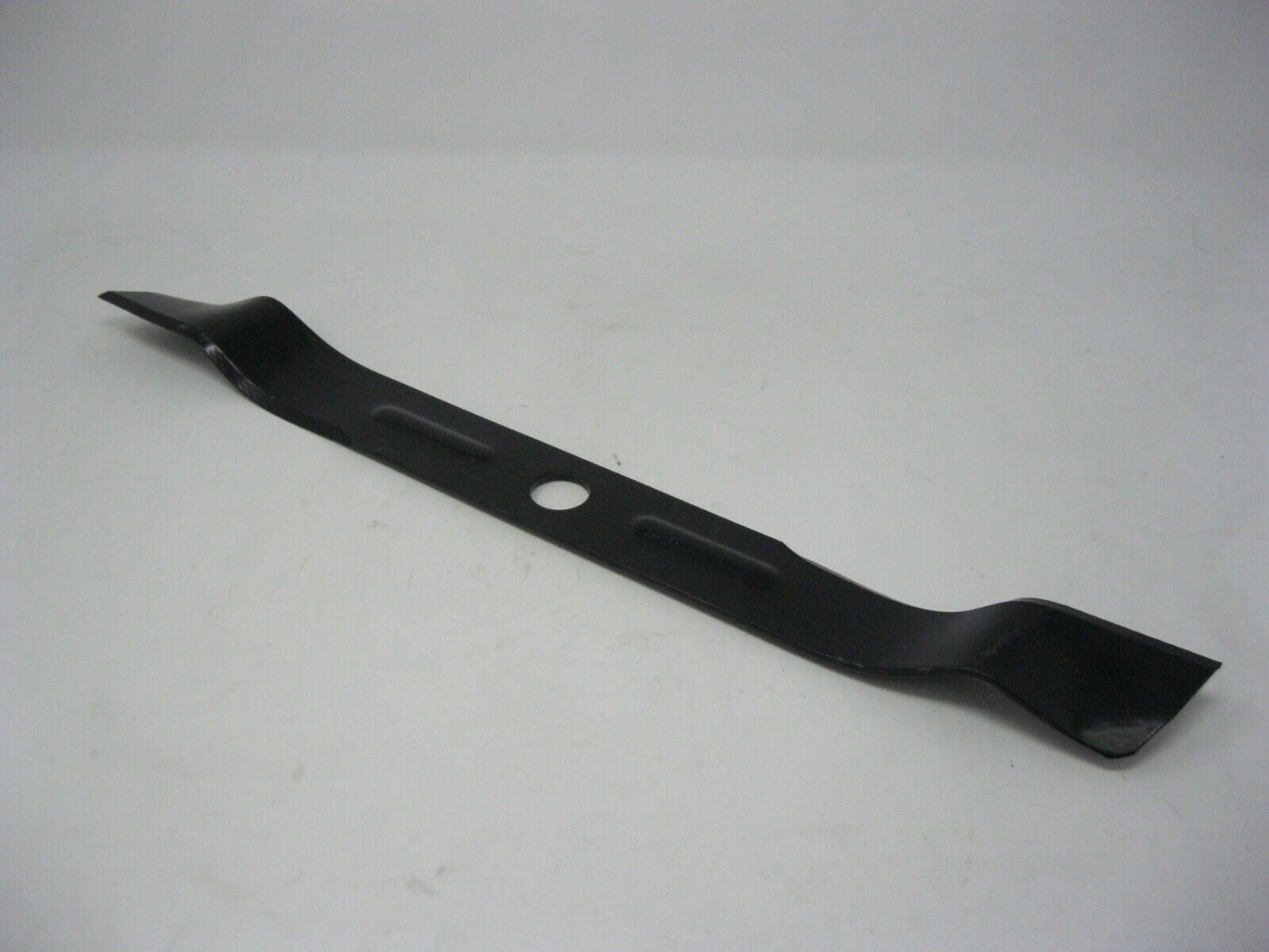 2 Pack Mulching Mower Blades For Black+Decker CM1836 18" Deck – USA Mower Blades Replacement