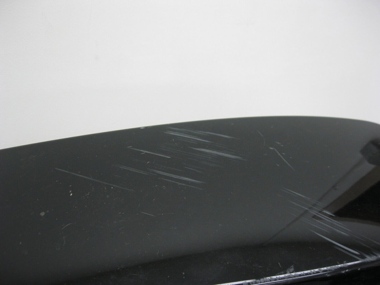 Harley-Davidson OEM Left Saddlebag Lid Damaged 90200411 2014-Later