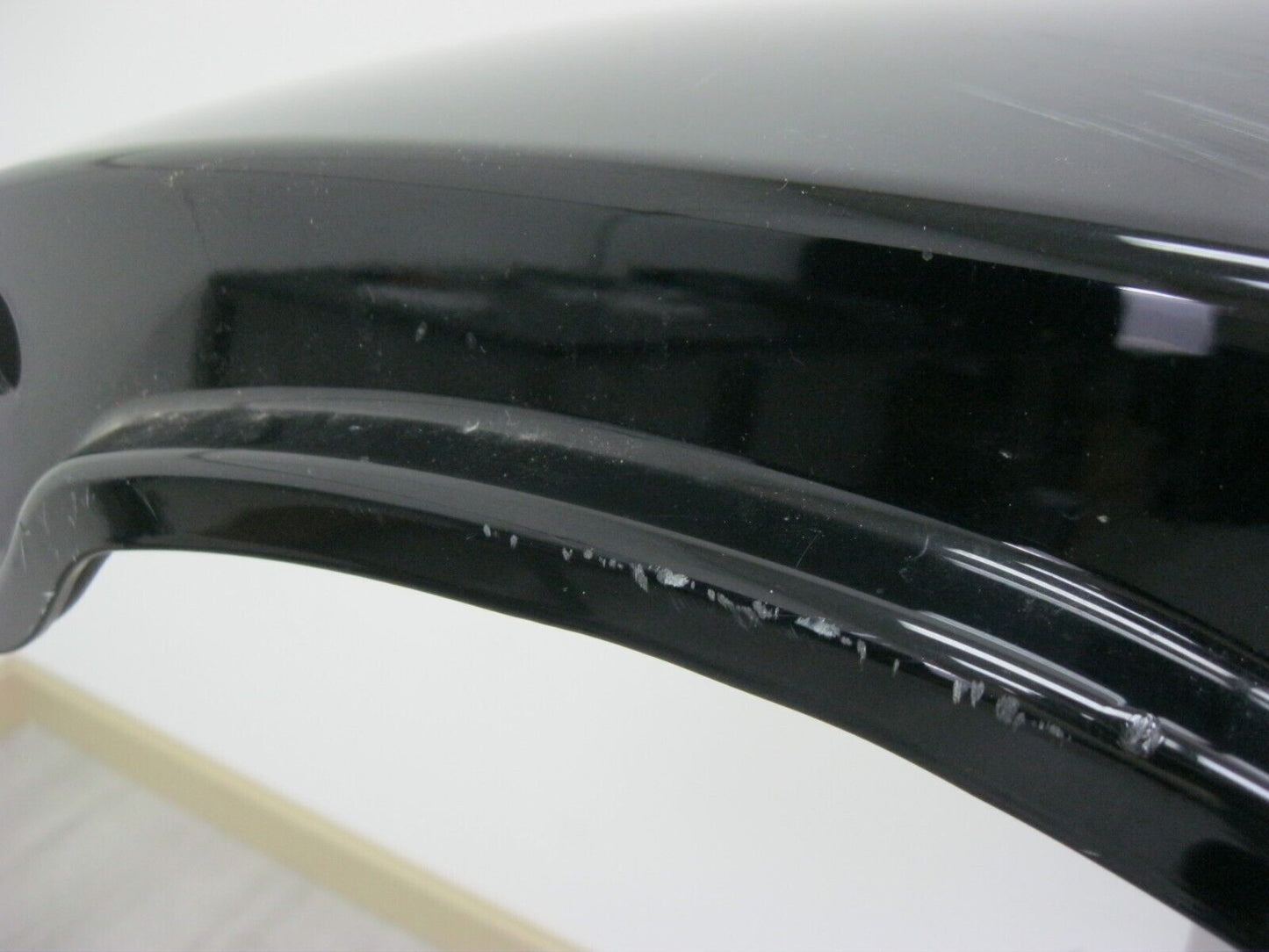 Harley-Davidson OEM Left Saddlebag Lid Damaged 90200411 2014-Later