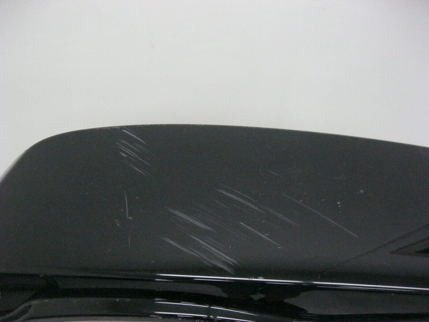 Harley-Davidson OEM Left Saddlebag Lid Damaged 90200411 2014-Later