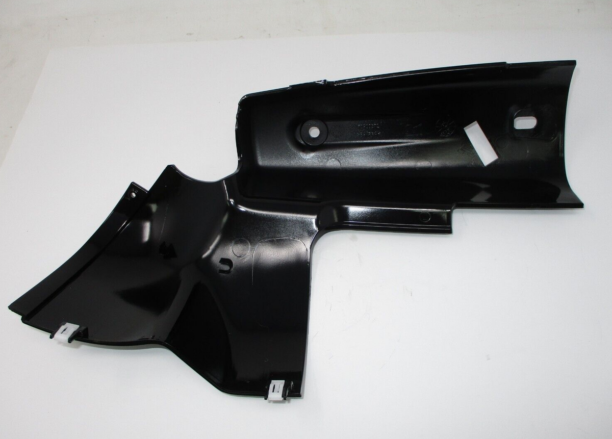 Harley-Davidson Vivid Black Right  Instrument Housing   70900398DH