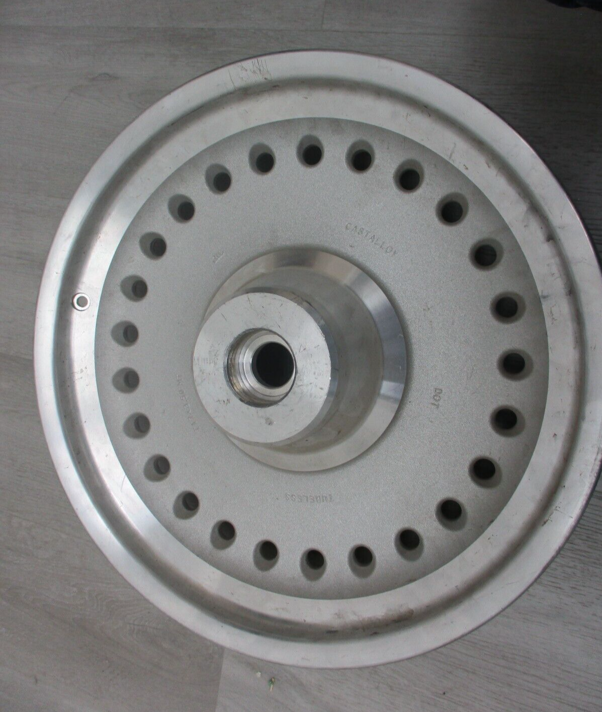 Harley Davidson OEM Front Wheel 41038-08 TUBELESS 17X3.5