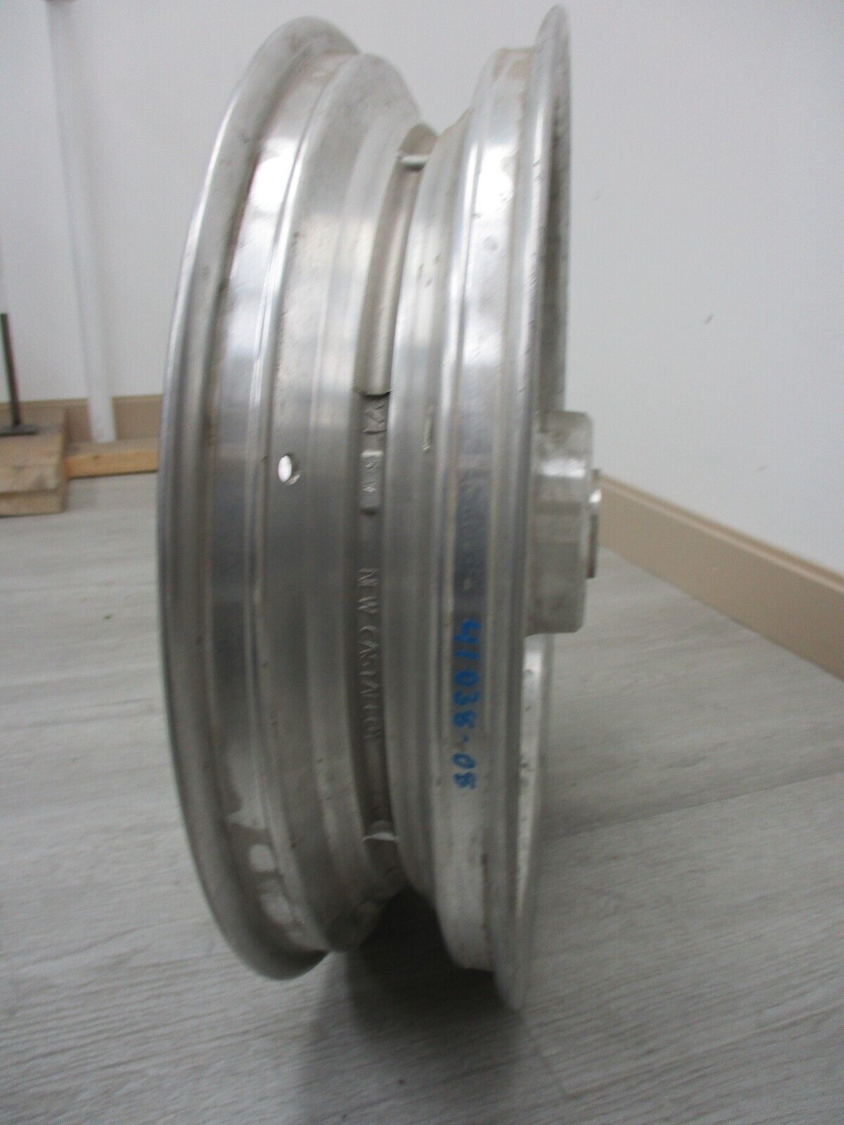 Harley Davidson OEM Front Wheel 41038-08 TUBELESS 17X3.5