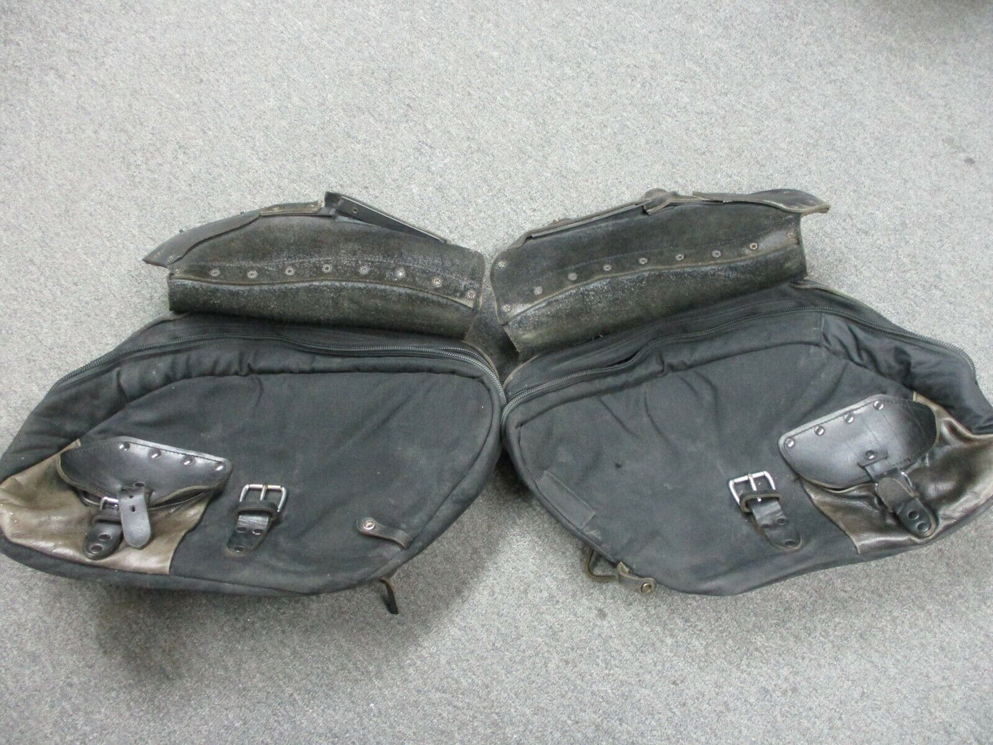 Harley Davidson OEM FXDS/FXDX Dyna Convertible Saddle Bags 90818-96 1997-2000