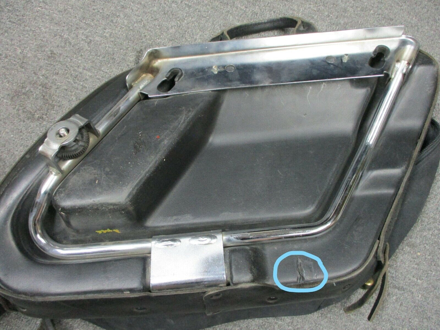 Harley Davidson OEM FXDS/FXDX Dyna Convertible Saddle Bags 90818-96 1997-2000