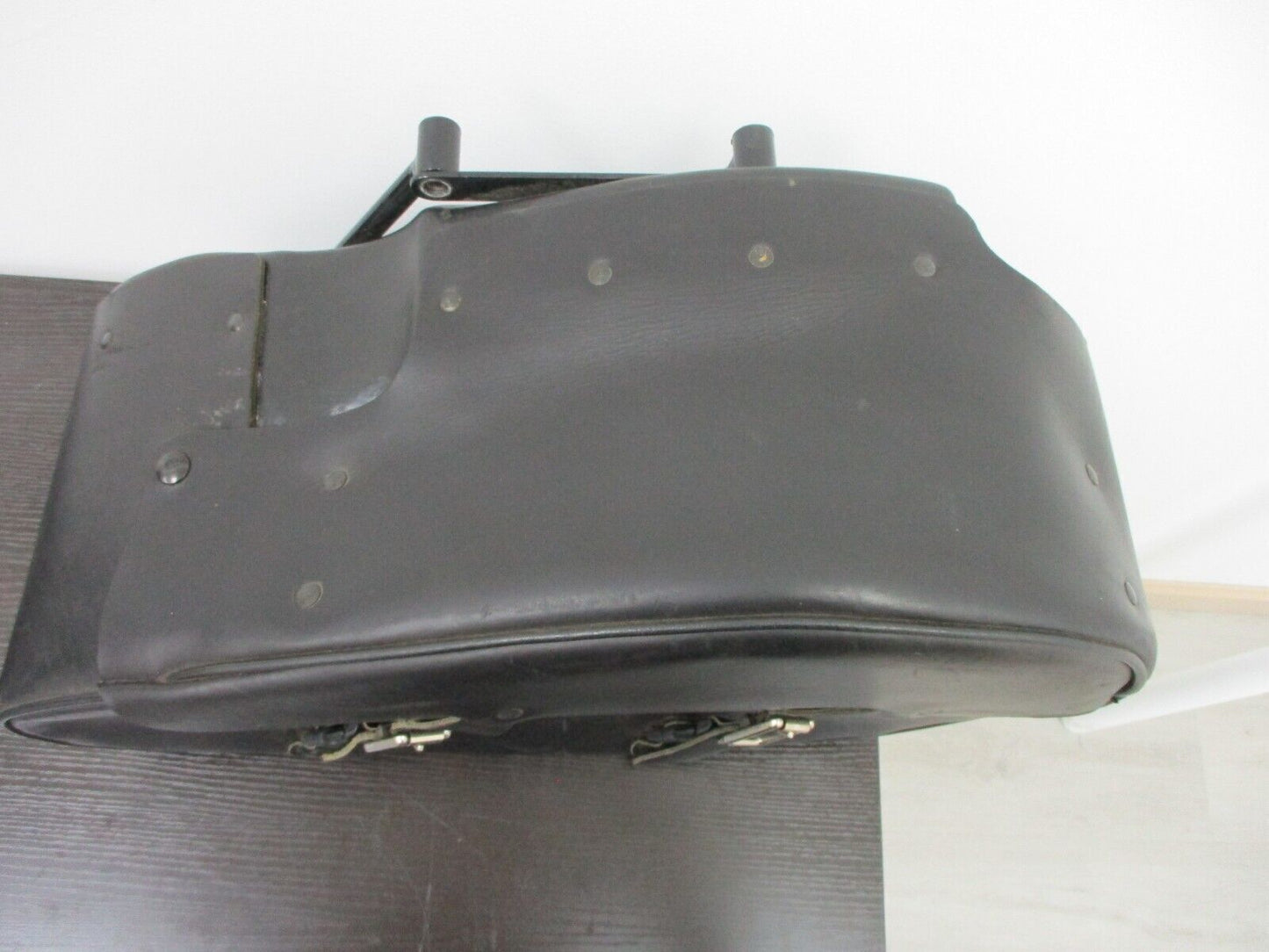 Harley-Davidson OEM RH Saddlebag Leather Teardrop 79056-01