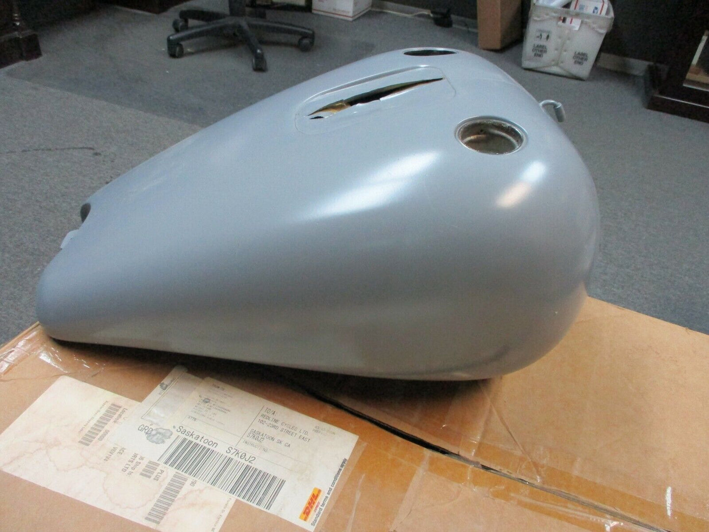 Harley Davidson OEM FXST Stretched Fuel Tank Primed EFI 61668-06
