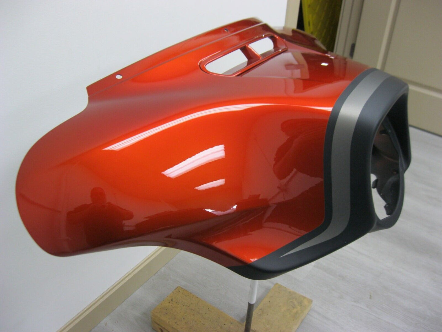 Harley Davidson OEM '14 - '22 FL Outer Fairing 57000383