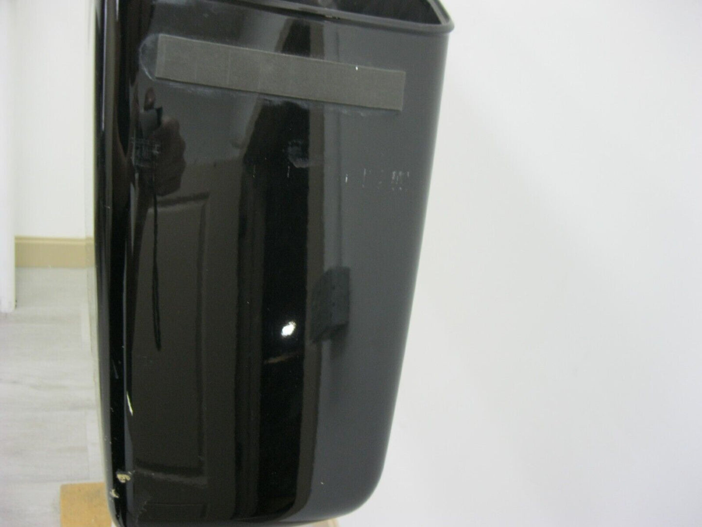 Harley-Davidson OEM RH Saddlebag Black with Grey Detail 90200412 2014-Later