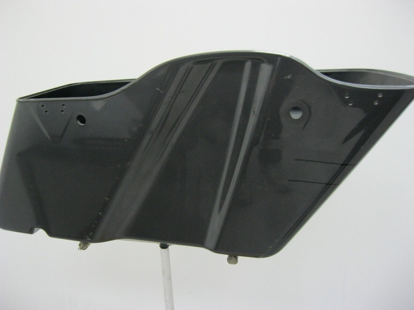 Harley-Davidson OEM Saddlebag Grey w Detail LH 90200414 2014-Later