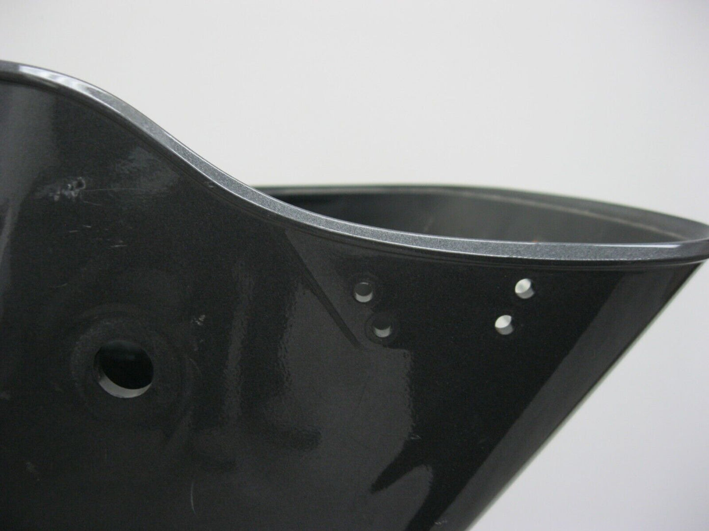 Harley-Davidson OEM Saddlebag Grey w Detail LH 90200414 2014-Later