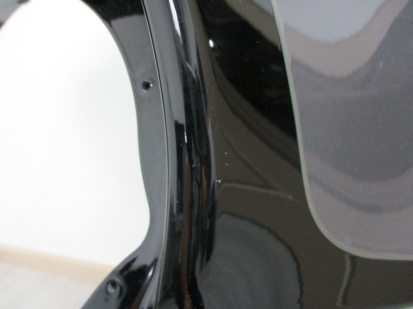 Harley Davidson OEM Fairing Landmark IV Smoky/Black Hole 57000562EMK
