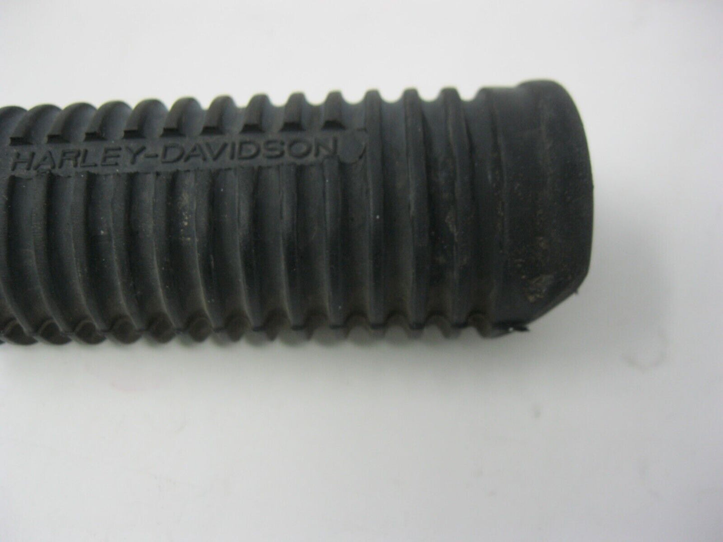 Harley Davidson OEM Used Rubber Stock Foot Peg Multi Fit 1 1/2" Diameter 1 Pair
