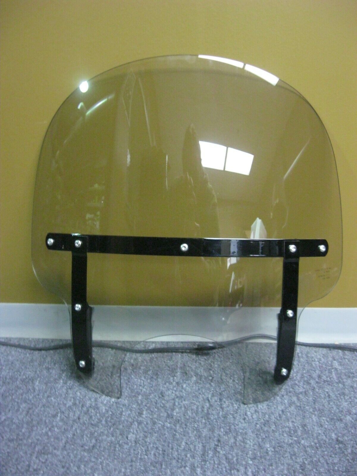 Harley Davidson OEM Light Smoked XL Quick Release Windshield 57682-10