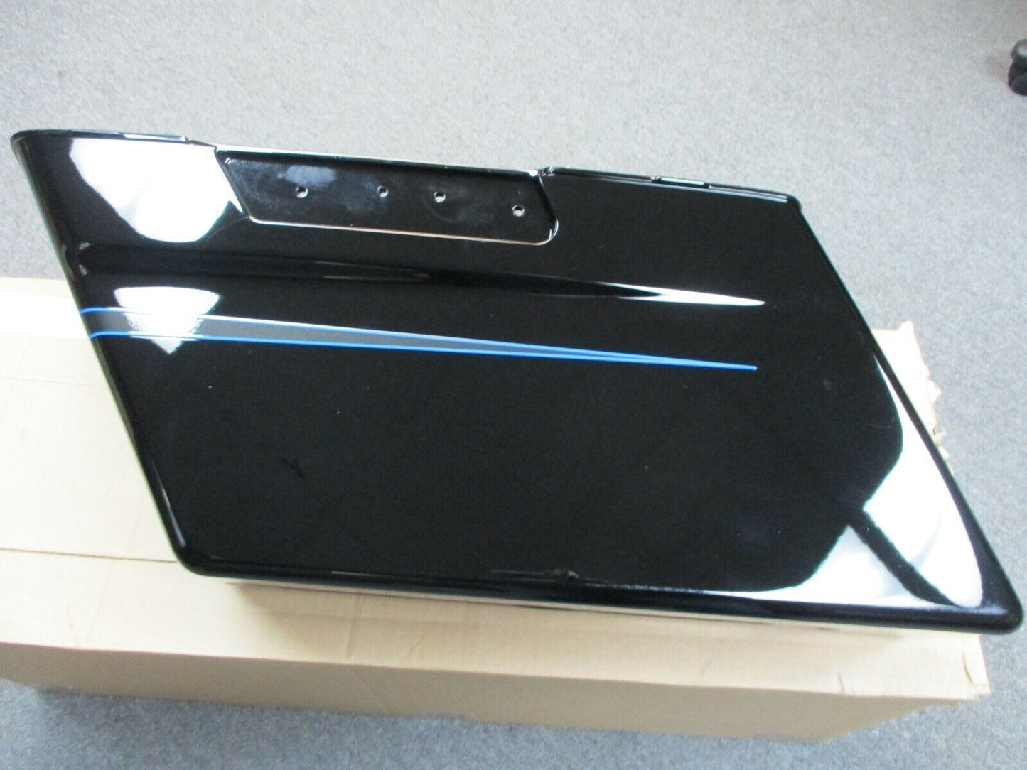 Harley Davidson OEM Left Saddlebag Vivid Black W/Grey Stripe Chevron 79091-93B