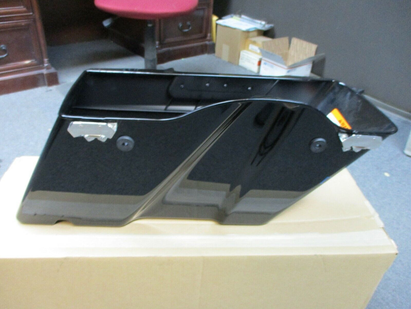 Harley Davidson OEM Left Saddlebag Vivid Black W/Grey Stripe Chevron 79091-93B