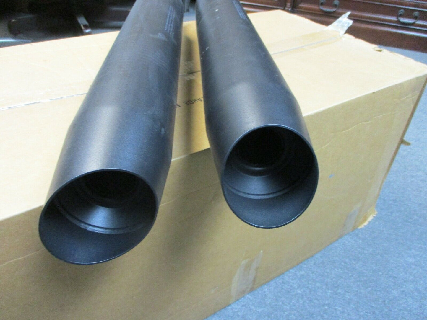 Harley Davidson OEM FLHR/FLHS/FLTR Black Exhaust Mufflers 64900765 2018-20