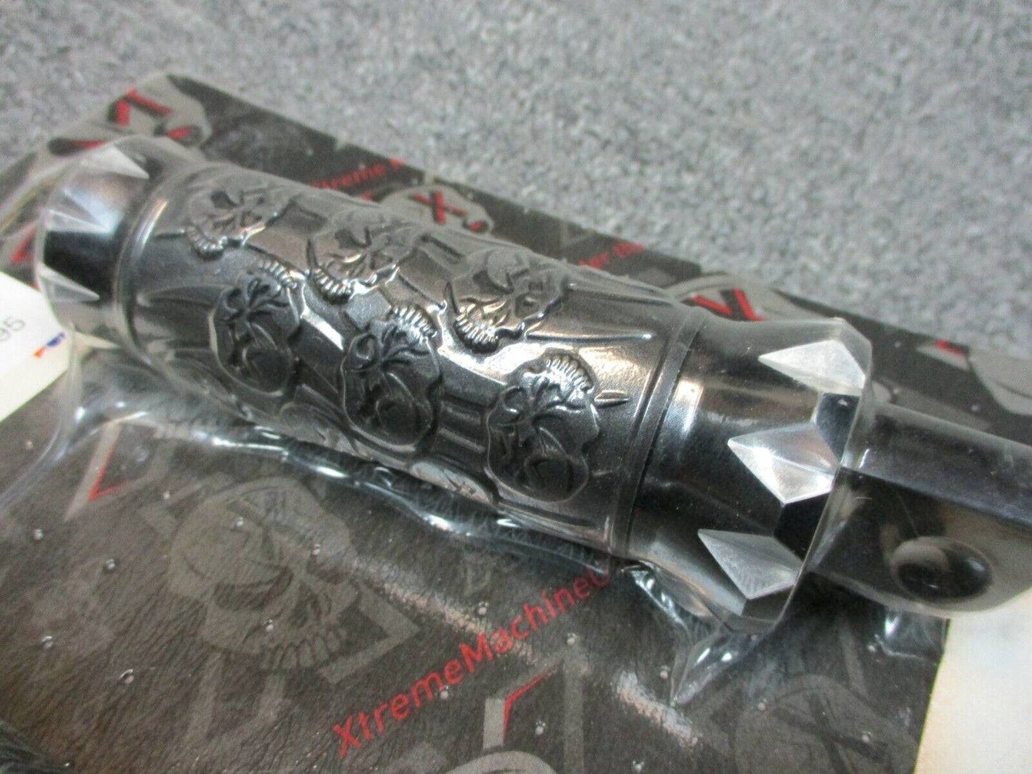 Xtreme Machine V Cut Foot Pegs for Harley Davidson
