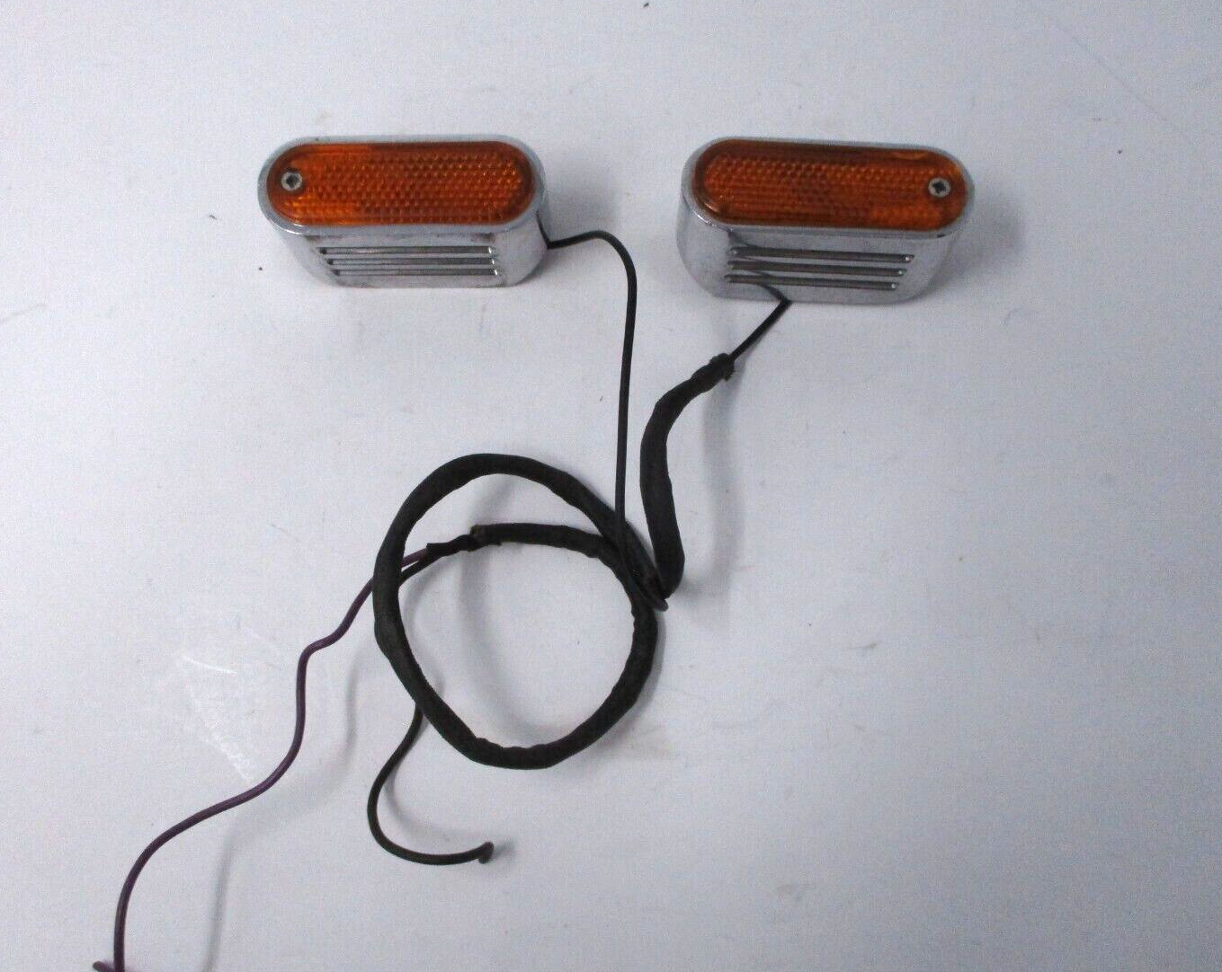 Unbranded Signal Light