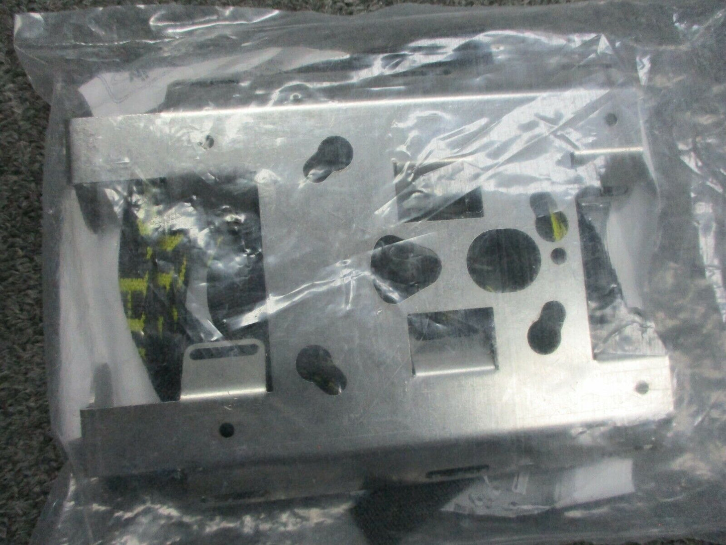 ZEGRA Pro Double Water Bottle Holder Adapter Plate 01-050-0852-0