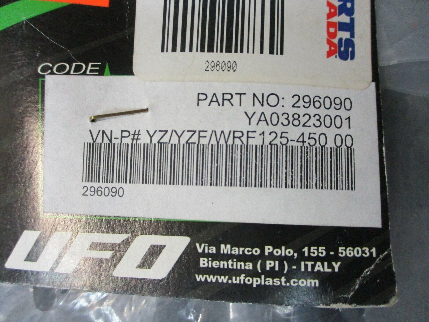UFO Plastic YZ/YZF 125-450 Front Number Plate Black 00-05 296090