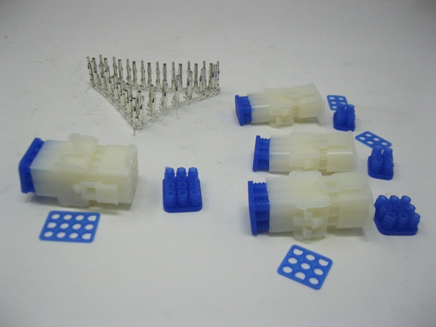 Various Plug, Socket & Pin Connectors Kit 6/9/12 Position  (21 Piece Total)