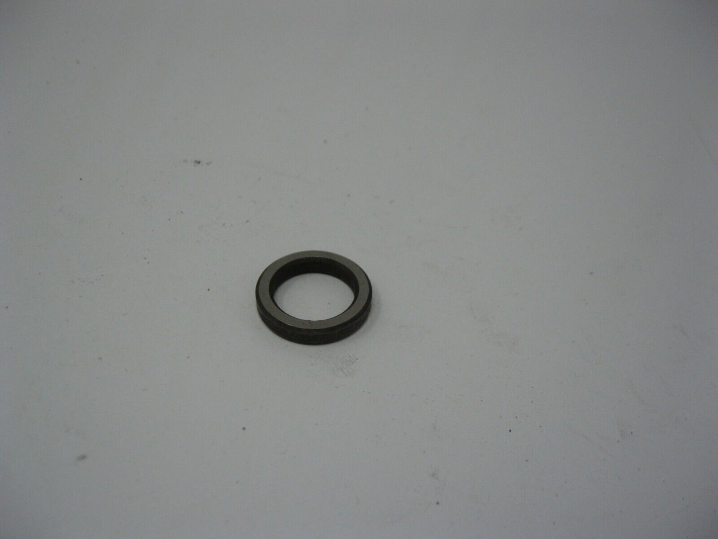 DeWALT OEM Spacer 147196-00 (DW131/130/140) Black and Decker for Handle Drill