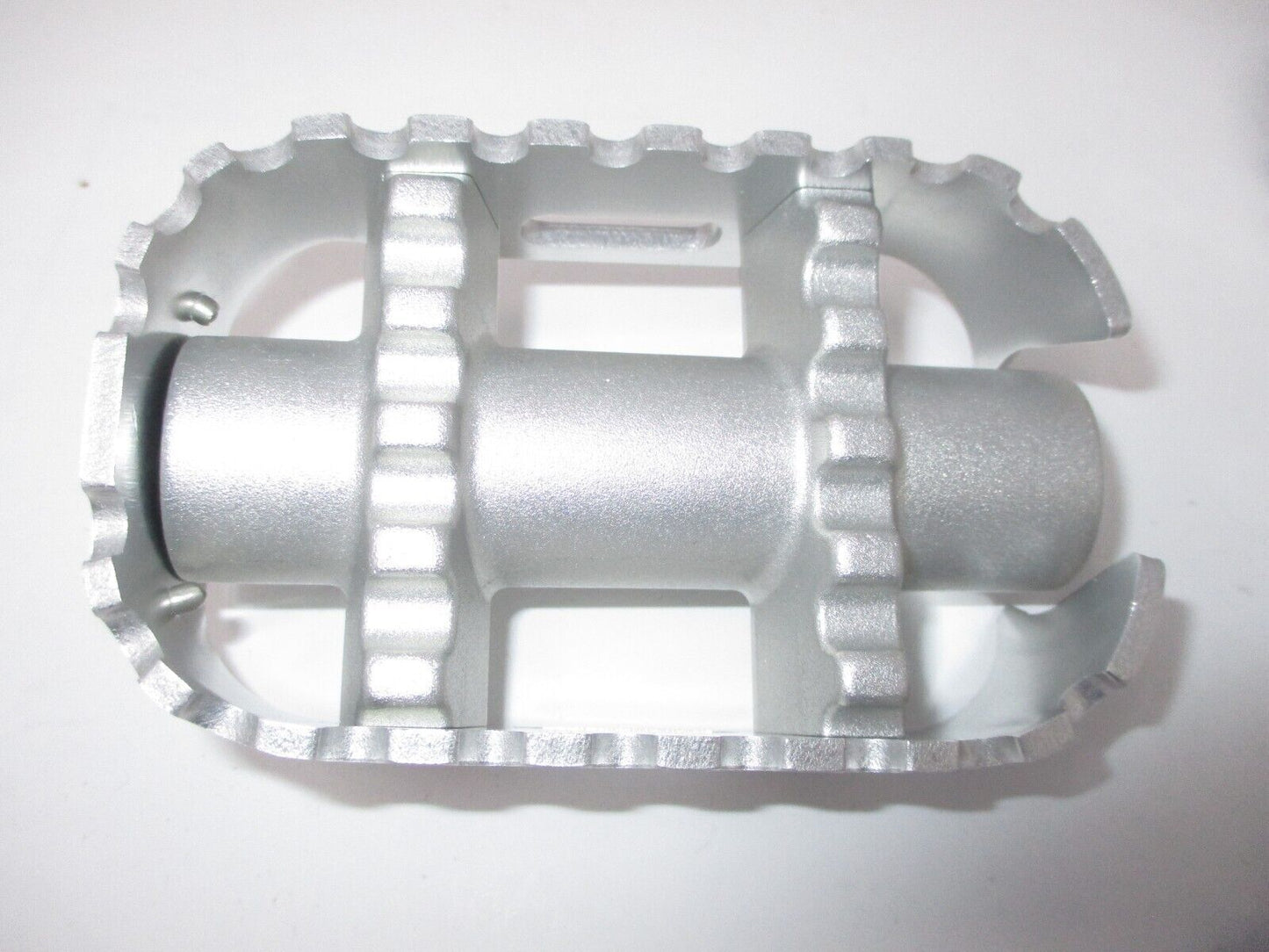 Harley-Davidson  80 Grit Rider Foot Peg Aluminum RAW 50501390