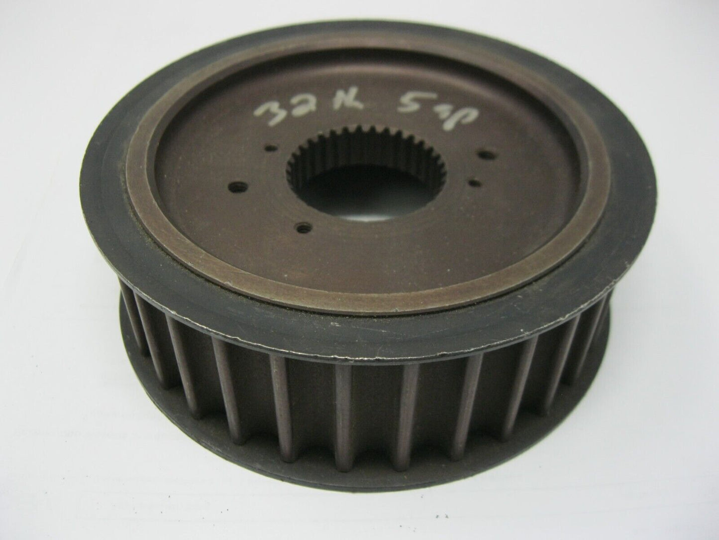 Harley-Davidson OEM 1985-06 32 Tooth 5 Speed Transmission Sprocket 40210-85