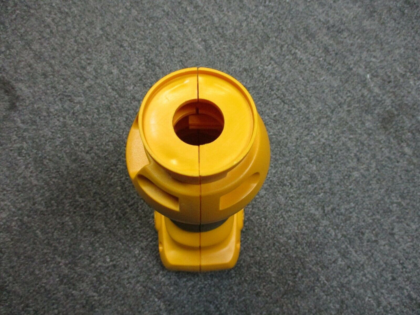 DeWalt Clamshell Replacement Body 654884-00 for DC550P Cut Out Tool 18 Volt