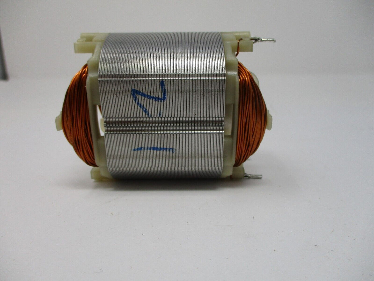DeWALT N081741 Estator 127v D25123 E D25124