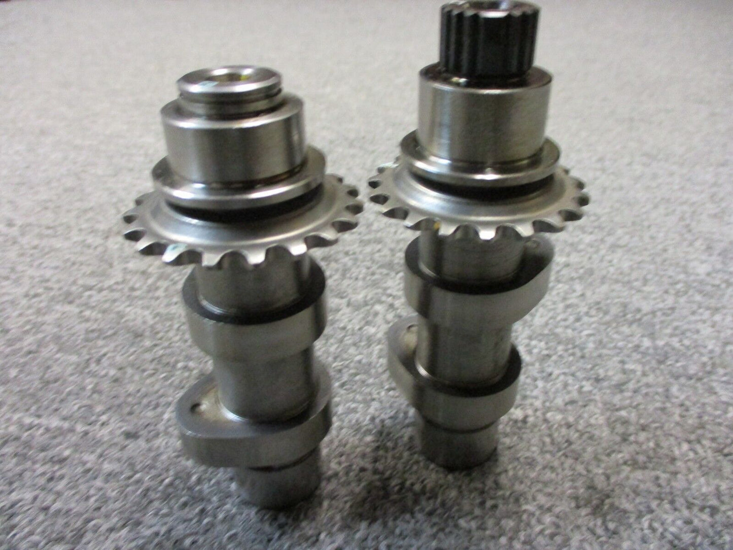 Harley Davidson OEM Stock Twin Cam Camshafts 25617-07 25599-07 off Road King