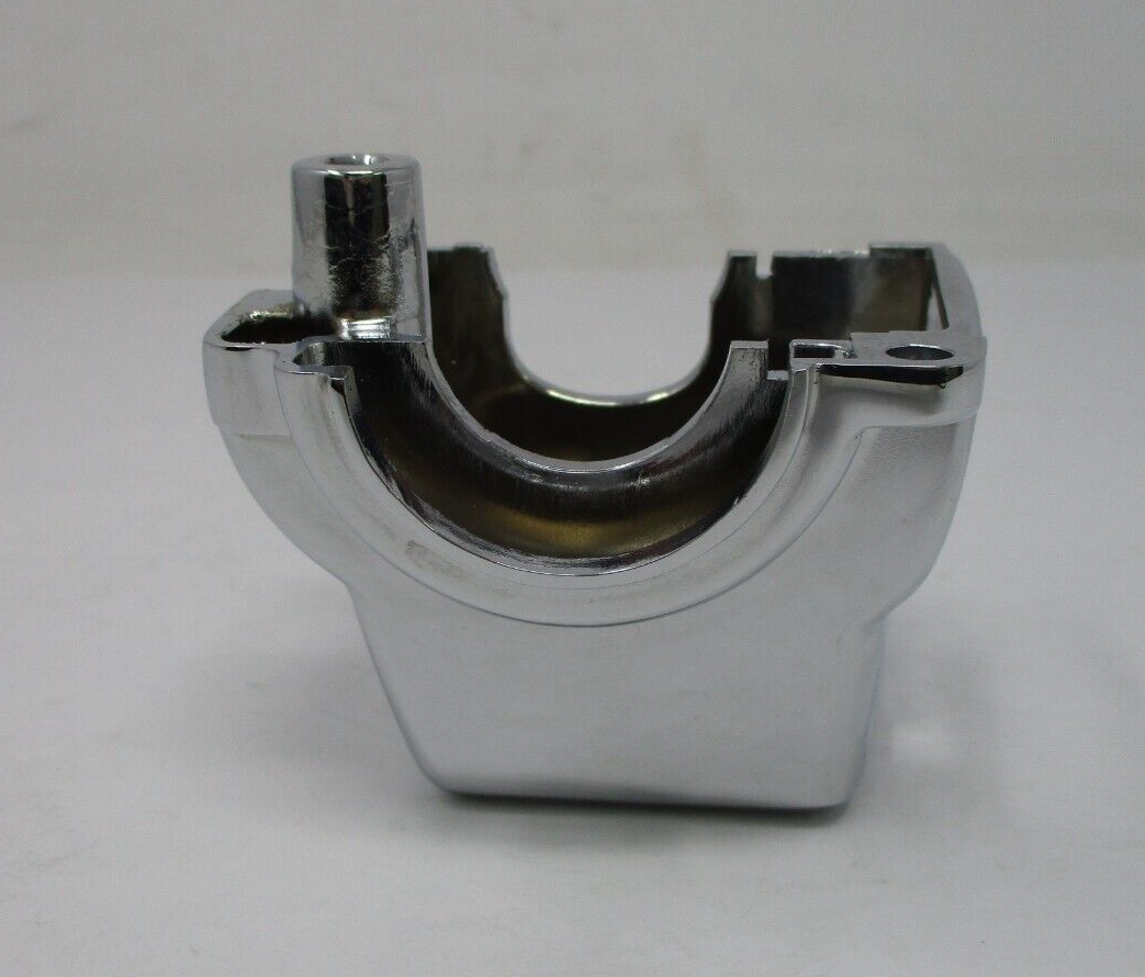 Harley-Davidson LH Lower Switch Housing 71611-96A