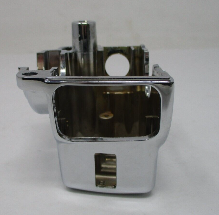Harley-Davidson LH Lower Switch Housing 71611-96A