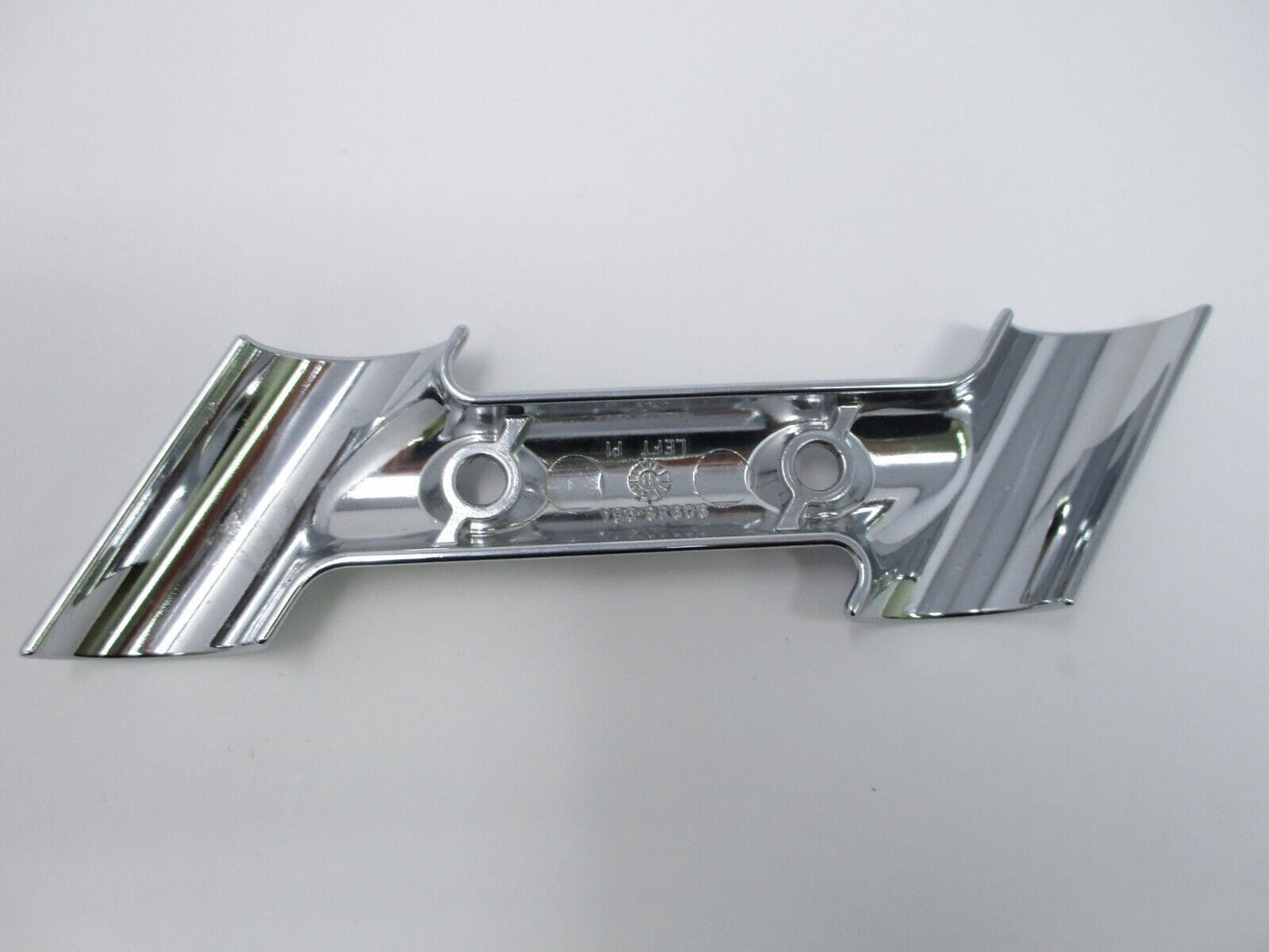 Harley-Davidson OEM Rear Left Inner Clamp for Bag Rails 90936-95A