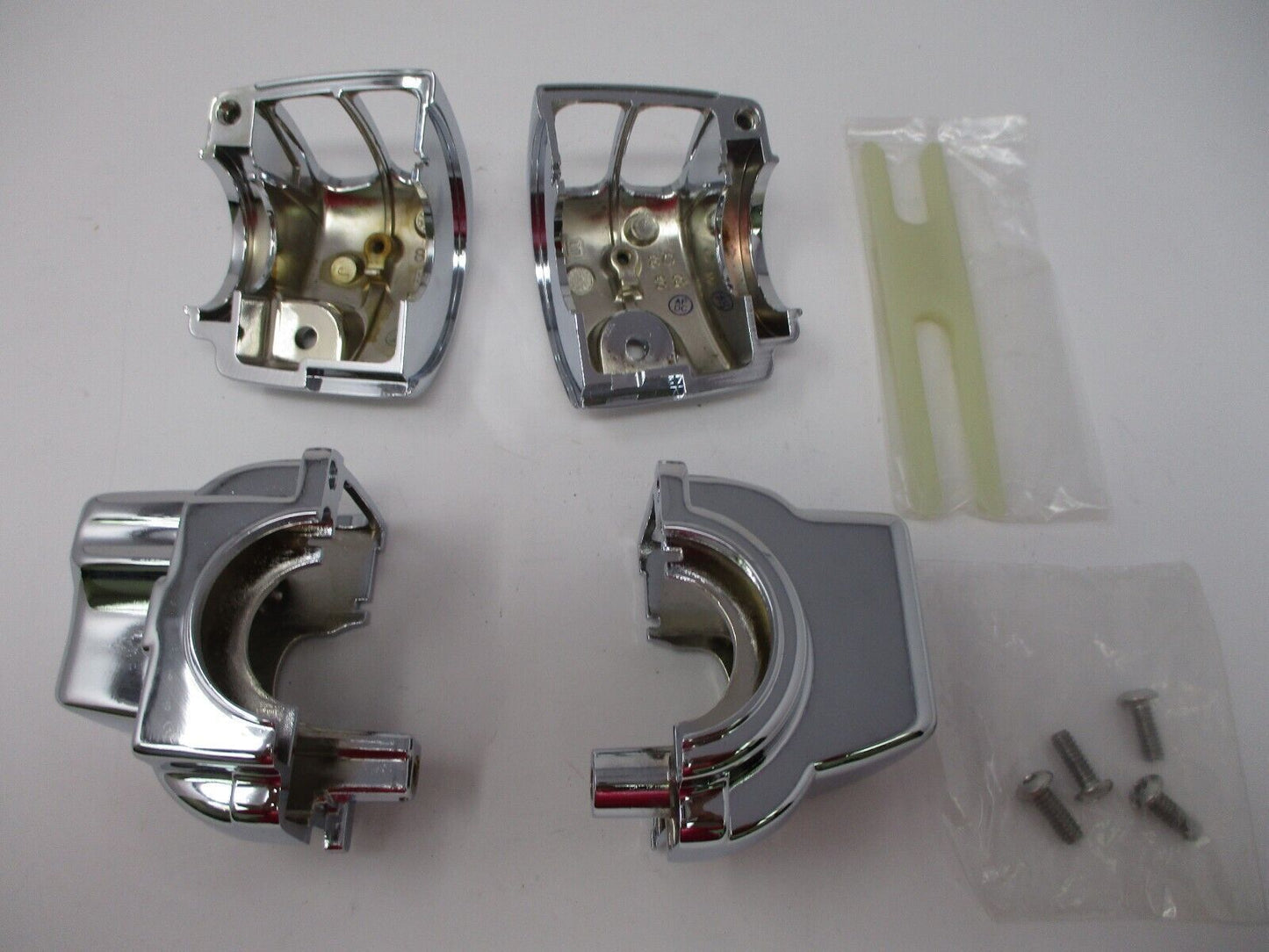 Harley-Davidson Chrome Handlebar Switch Housing Kit  70223-96B