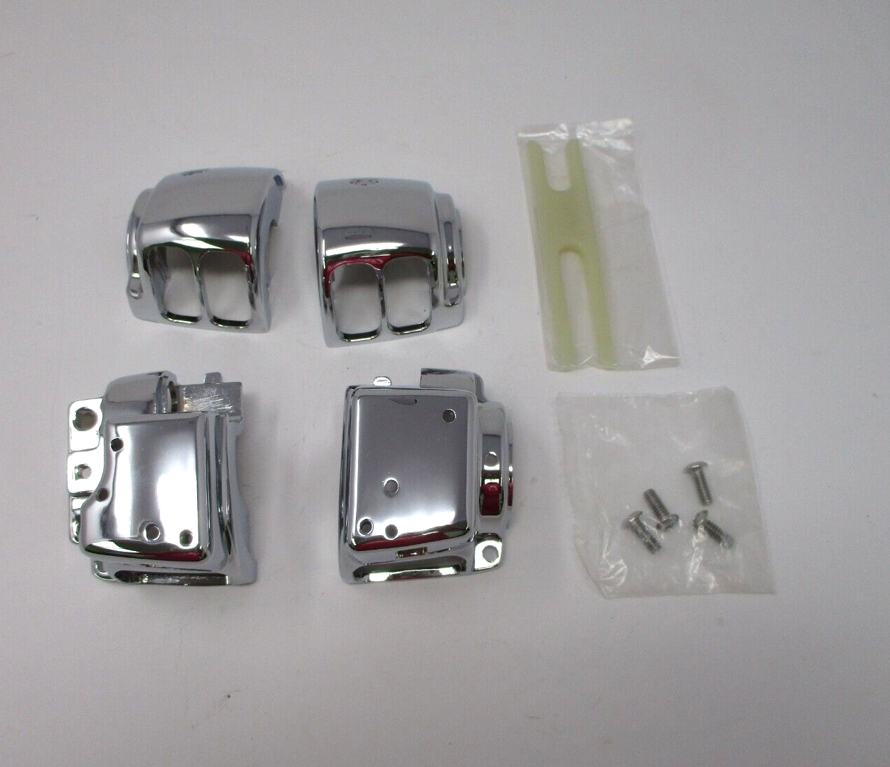 Harley-Davidson Chrome Handlebar Switch Housing Kit  70223-96B