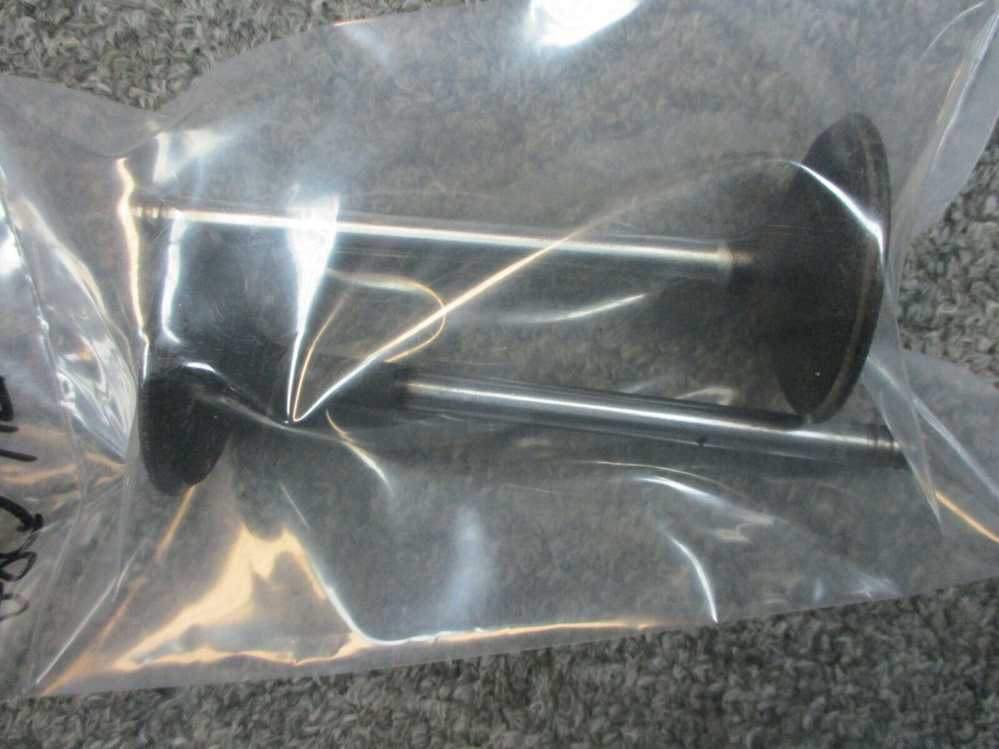 Harley Davidson OEM Twin Cam Intake & Exhaust Valves 18074-08A, 18085-05A