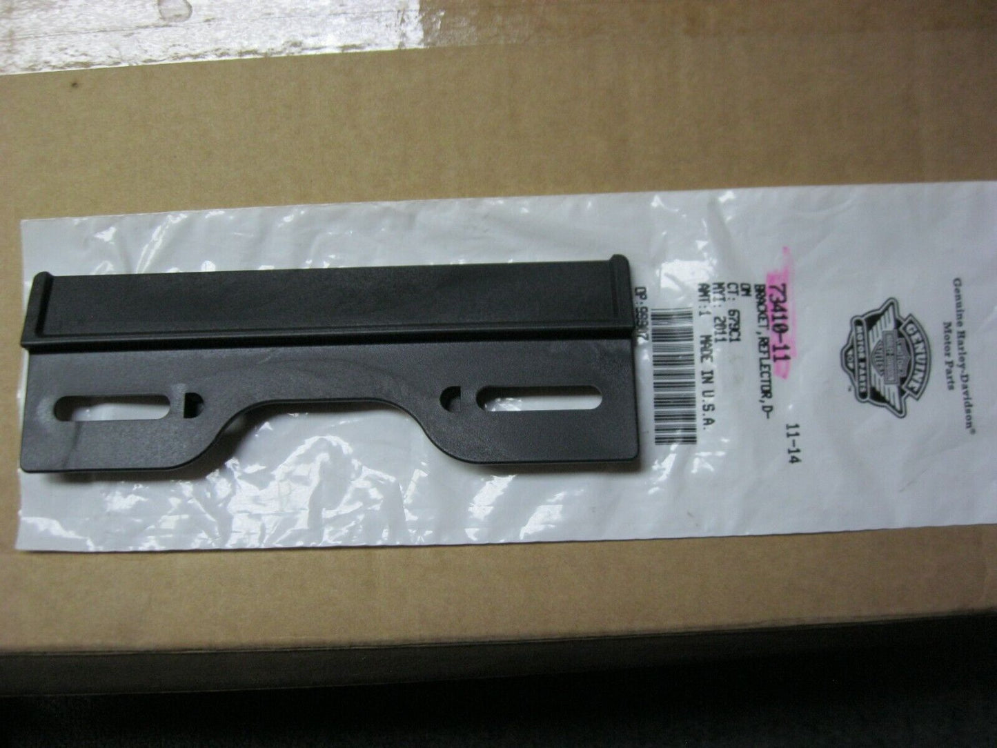 Harley Davidson OEM FLS Softail Licence Bracket Reflector 73410-11