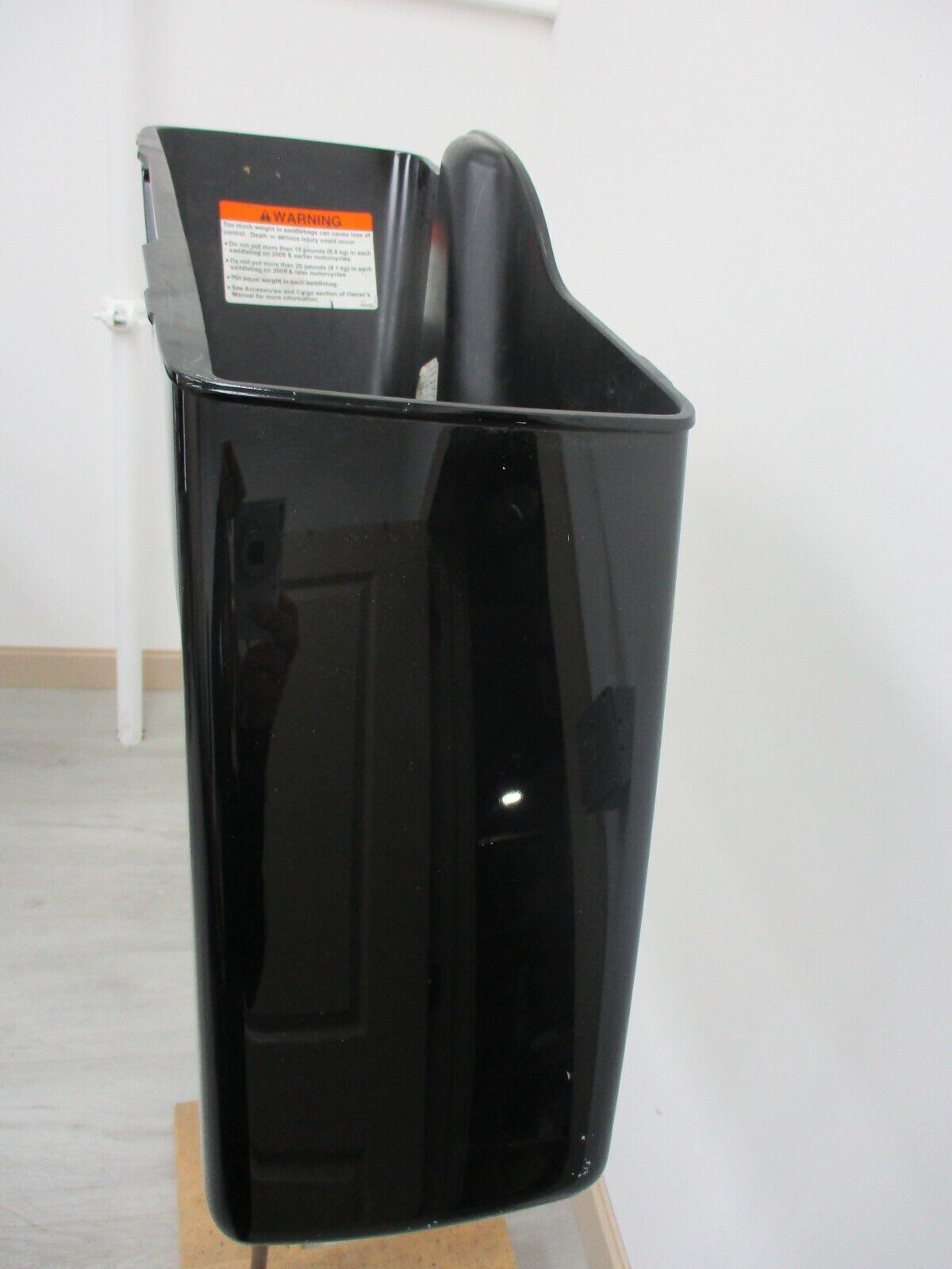 Harley-Davidson OEM LH  Saddlebag Black  79107-03A 79091-93B