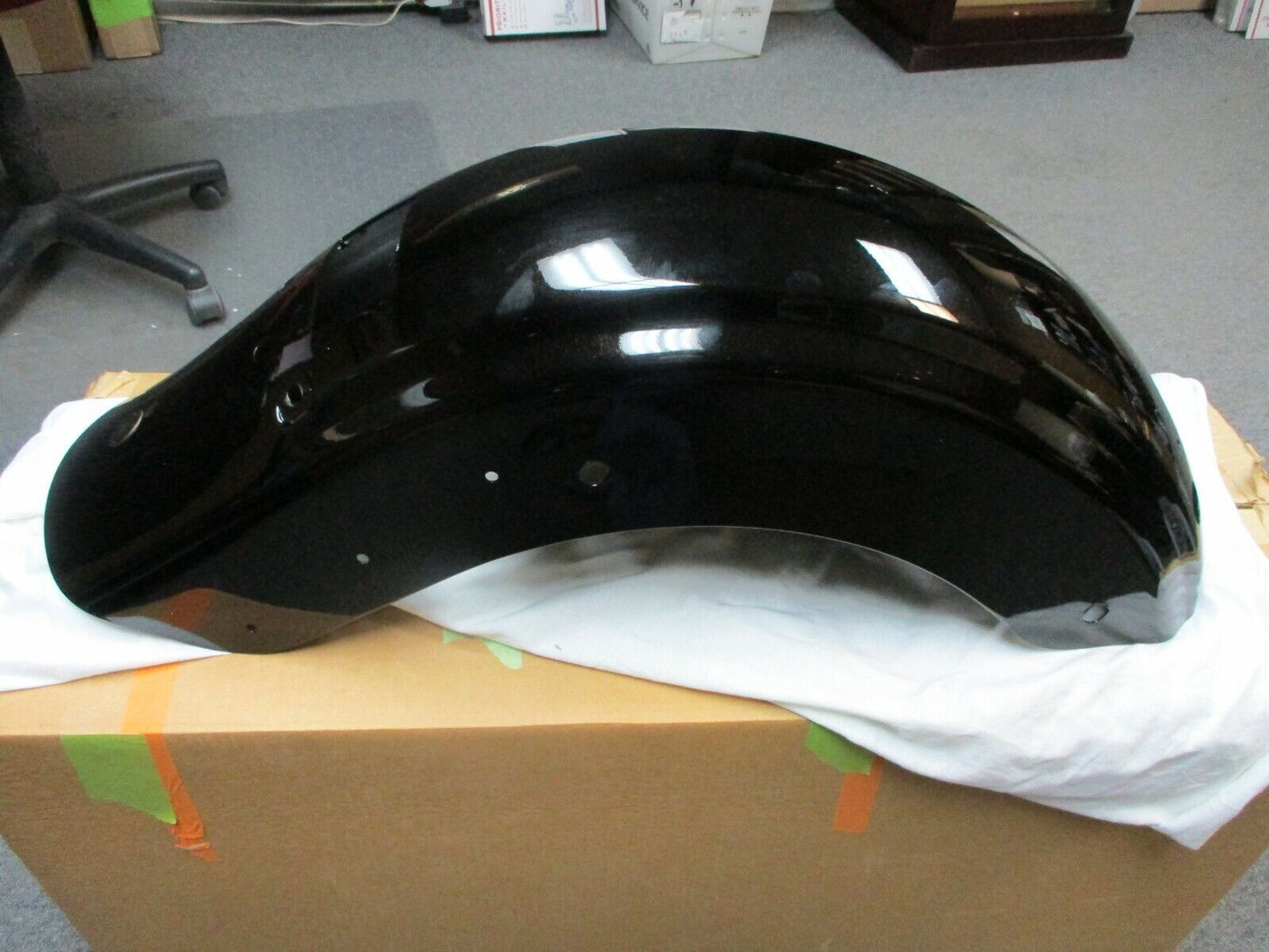 Harley Davidson OEM FLHX Rear Fender Black W/Gold Flake 59731-09