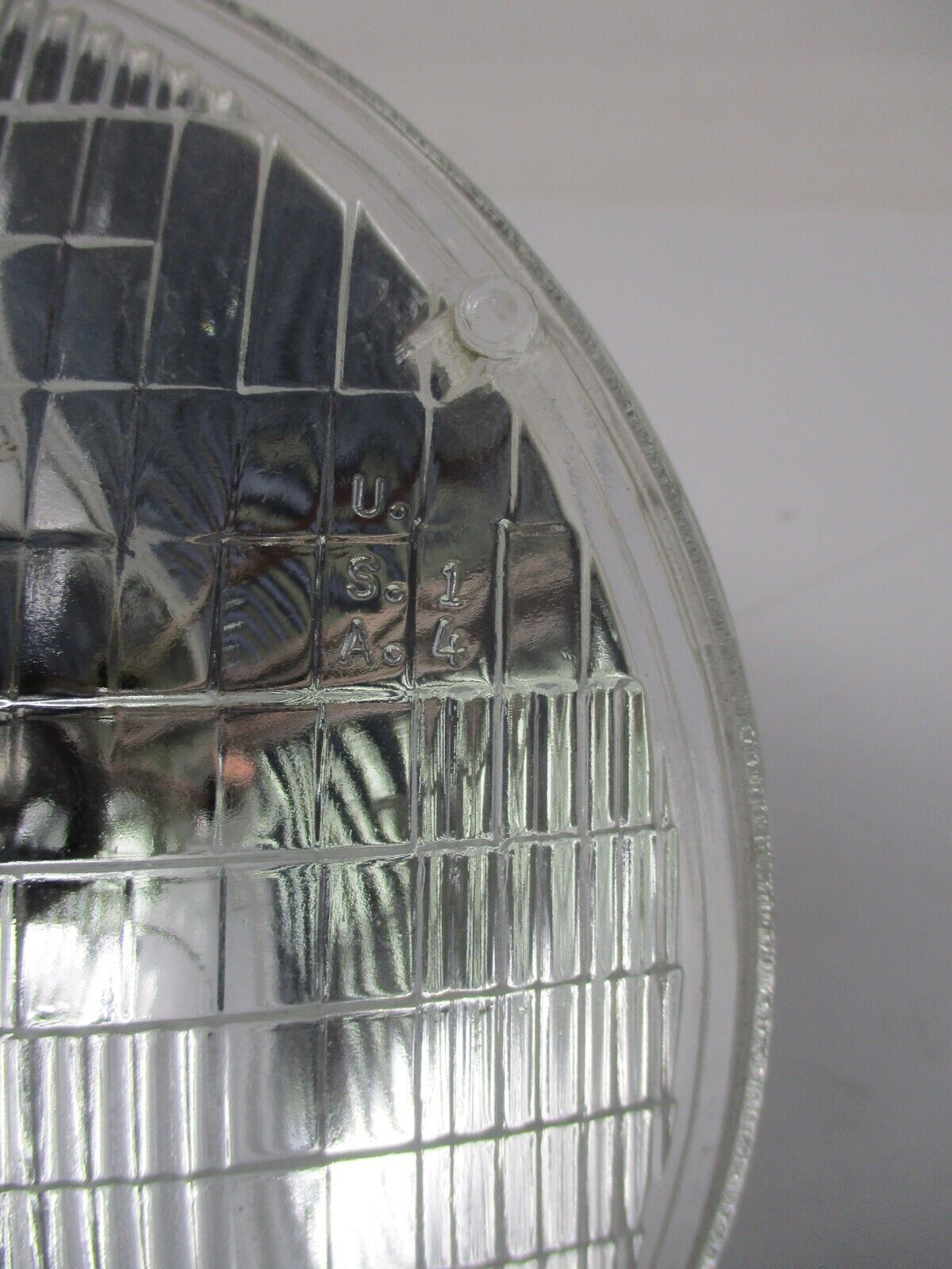 Atlas 7" Sealed Beam Headlight Bulb