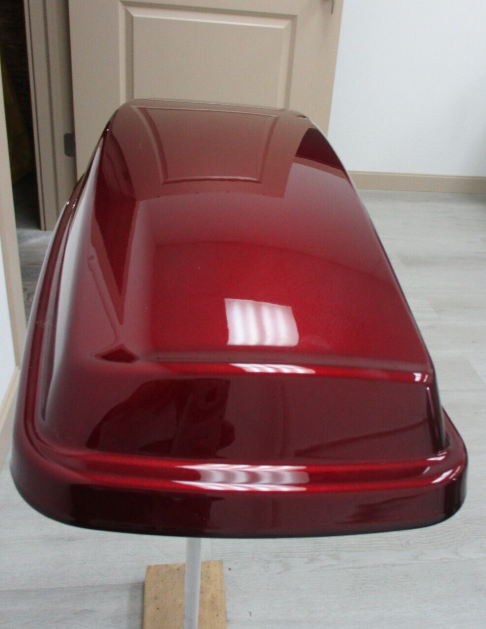 Harley-Davidson OEM  Saddlebag Lid  DARK RED  90200413   2014 and LATER