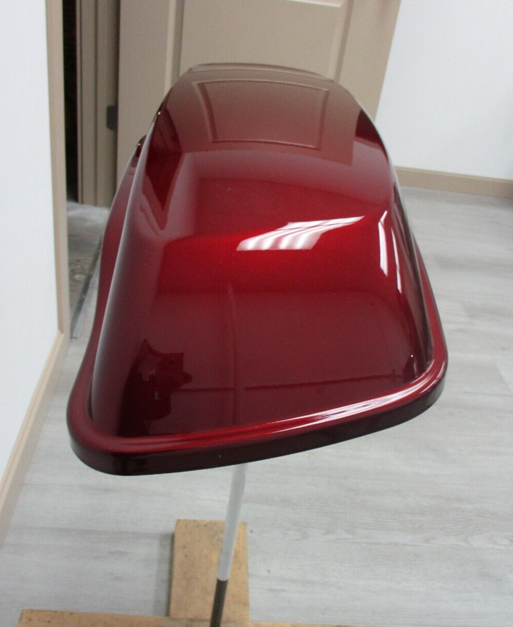 Harley-Davidson OEM  Saddlebag Lid  DARK RED  90200413   2014 and LATER