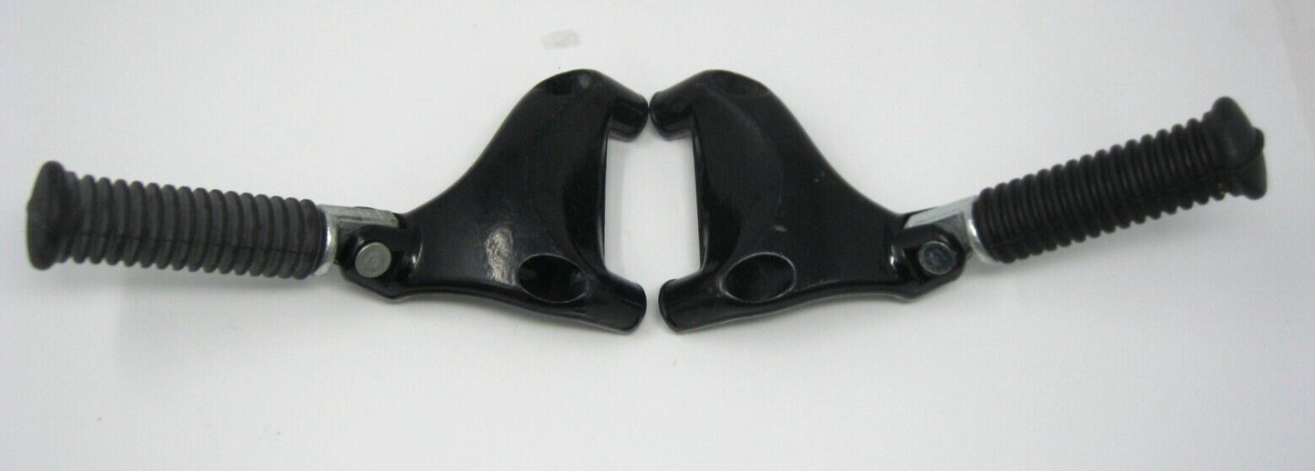 Harley-Davidson OEM 04-14 XL Passenger Footpeg supports & pegs 49314-04/49315-04