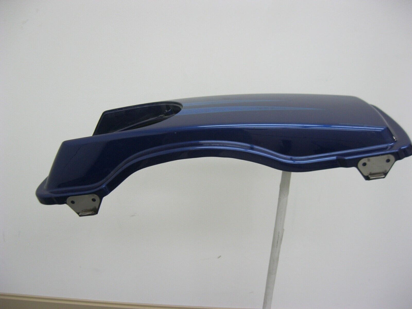 Harley-Davidson OEM CVO Right Saddlebag Lid Royal Blue with Detail 90200518